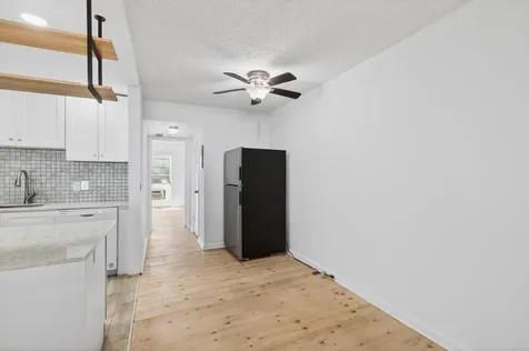 247 Ventnor R Deerfield Beach FL 33442