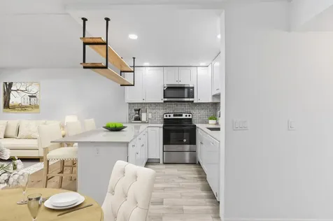 247 Ventnor R Deerfield Beach FL 33442