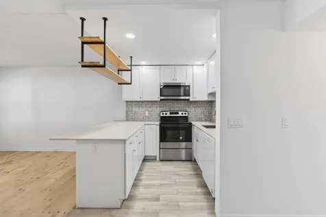 247 Ventnor R Deerfield Beach FL 33442