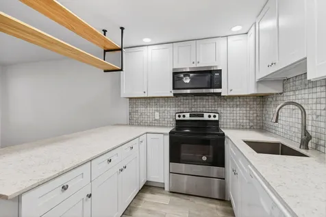 247 Ventnor R Deerfield Beach FL 33442