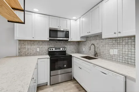 247 Ventnor R Deerfield Beach FL 33442