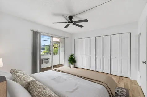 247 Ventnor R Deerfield Beach FL 33442