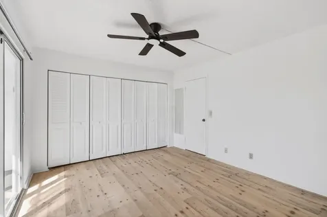 247 Ventnor R Deerfield Beach FL 33442