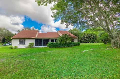 7540 Diamond Pointe Circle Delray Beach FL 33446
