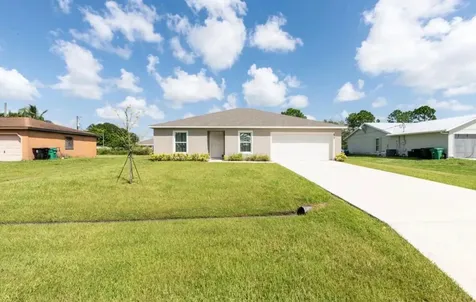 479 Sw Sw Holden Terrace Port Saint Lucie FL 34984