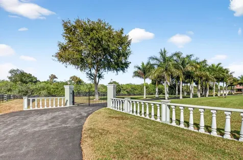 10965 La Reina Road Delray Beach FL 33446