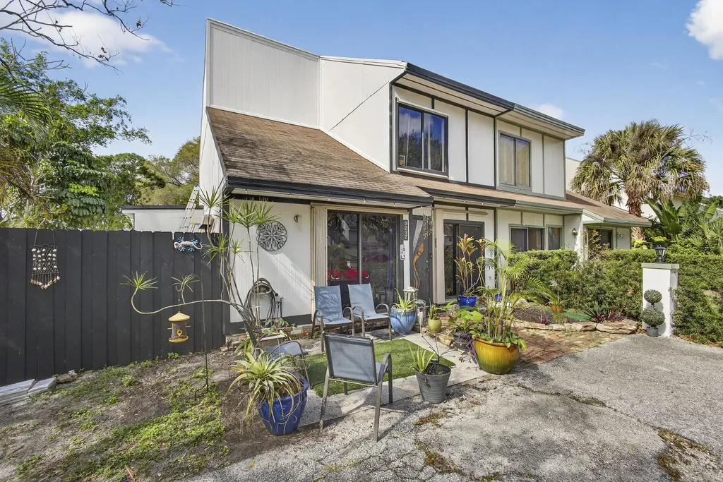 9212 Green Meadows Way Palm Beach Gardens FL 33418
