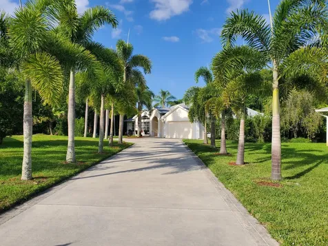 6711 Dickinson Terrace Port Saint Lucie FL 34952