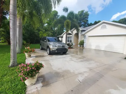 6711 Dickinson Terrace Port Saint Lucie FL 34952