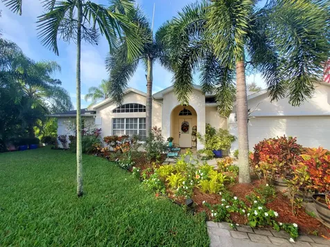 6711 Dickinson Terrace Port Saint Lucie FL 34952