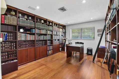 2101 Nw 25th Street Boca Raton FL 33431