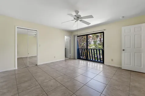 3852 Se Jefferson Street Stuart FL 34997
