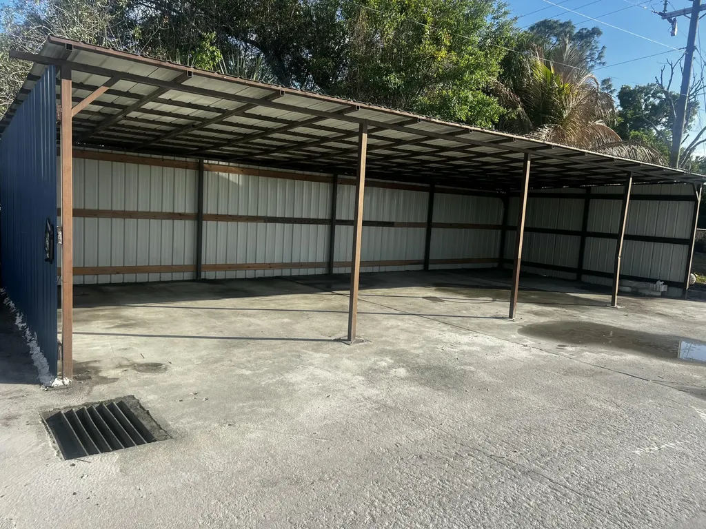 17250 SW Railroad Avenue Indiantown FL 34956