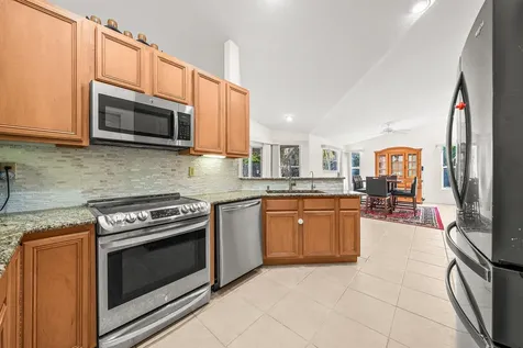 18098 93rd Road The Acreage FL 33470