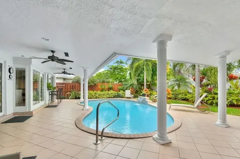 2152 Ne 63rd Court Fort Lauderdale FL 33308