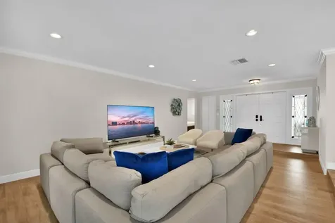 2152 Ne 63rd Court Fort Lauderdale FL 33308