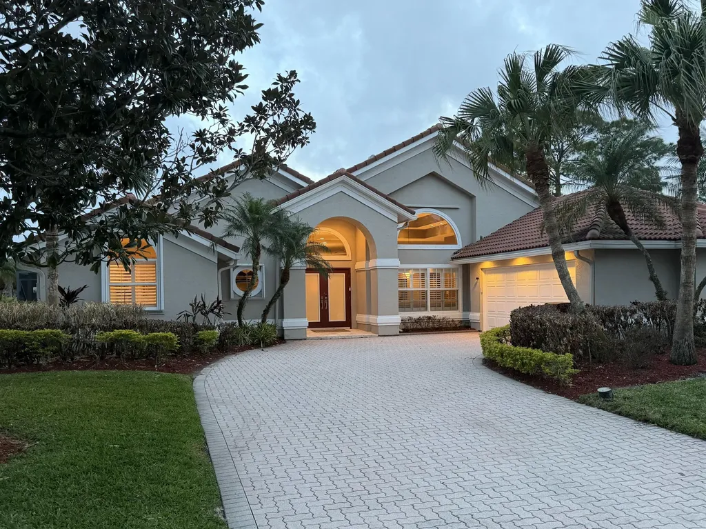 1312 Sw Bent Pine Cove Port Saint Lucie FL 34986
