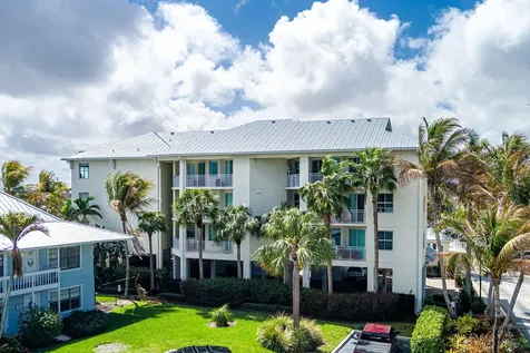 975 Nw Flagler Avenue Stuart FL 34994