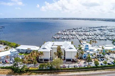 975 Nw Flagler Avenue Stuart FL 34994
