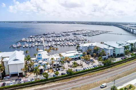 975 Nw Flagler Avenue Stuart FL 34994