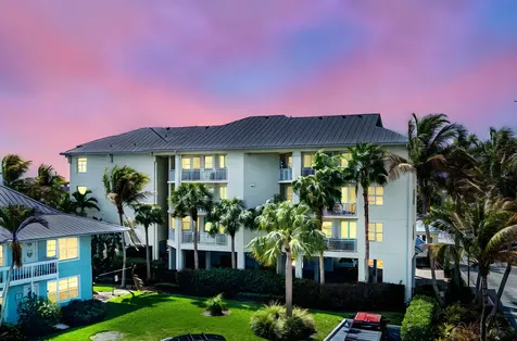 975 Nw Flagler Avenue Stuart FL 34994