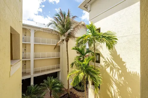 975 Nw Flagler Avenue Stuart FL 34994
