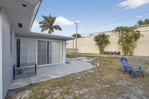 9774 Jonquil Circle Palm Beach Gardens FL 33410