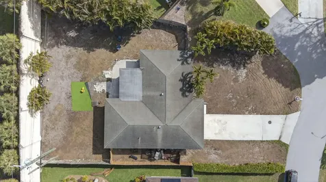 9774 Jonquil Circle Palm Beach Gardens FL 33410