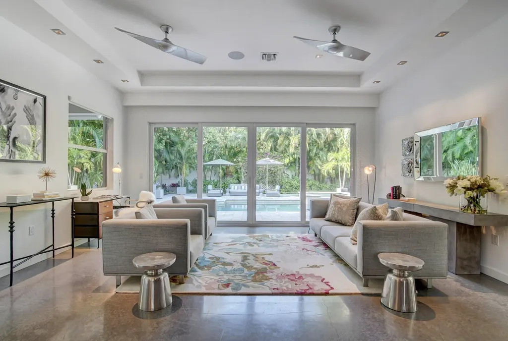 717 NE 1st Court Delray Beach FL 33483
