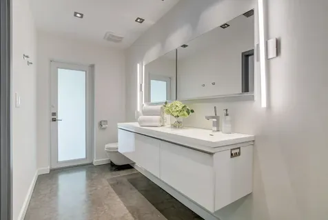 717 NE 1st Court Delray Beach FL 33483
