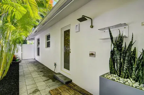 717 NE 1st Court Delray Beach FL 33483