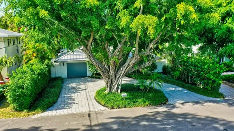 717 NE 1st Court Delray Beach FL 33483