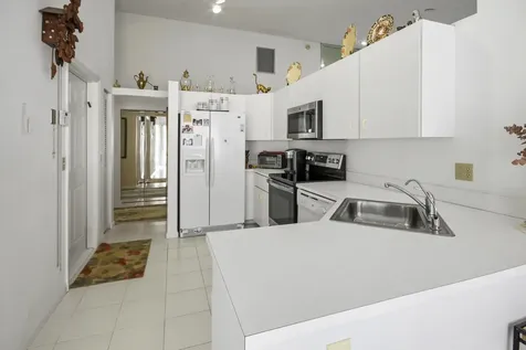 7660 Kings Ride Boynton Beach FL 33436