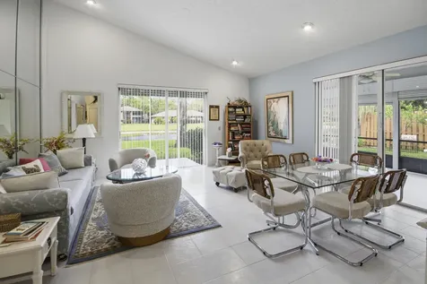 7660 Kings Ride Boynton Beach FL 33436