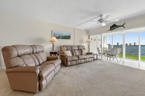 100 Wettaw Lane North Palm Beach FL 33408