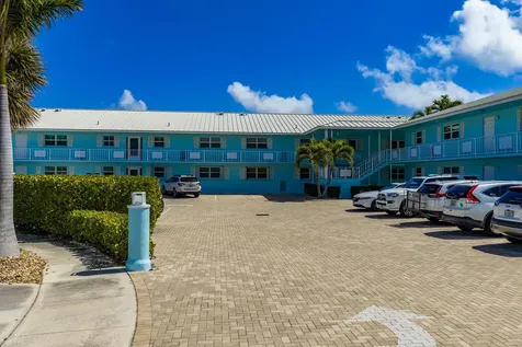 100 Wettaw Lane North Palm Beach FL 33408