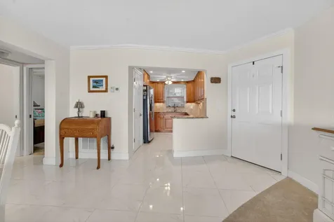 100 Wettaw Lane North Palm Beach FL 33408