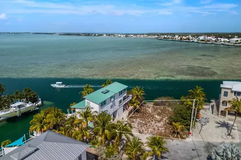 00000 Lagoon Drive Sugarloaf Key FL 33042
