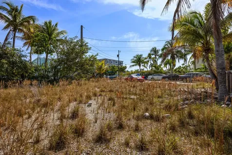 00000 Lagoon Drive Sugarloaf Key FL 33042