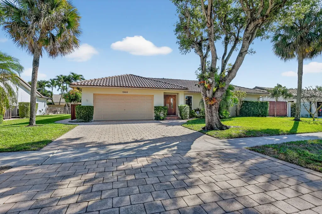 1966 Sw 8th Avenue Boca Raton FL 33486