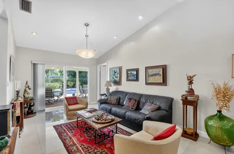 1966 Sw 8th Avenue Boca Raton FL 33486