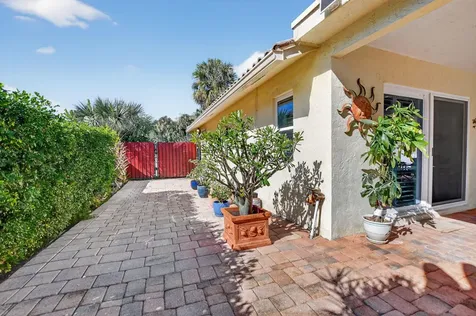 1966 Sw 8th Avenue Boca Raton FL 33486