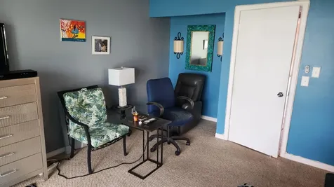 304 Wellington E West Palm Beach FL 33417