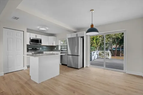 2585 Lorraine Court North Palm Beach FL 33403
