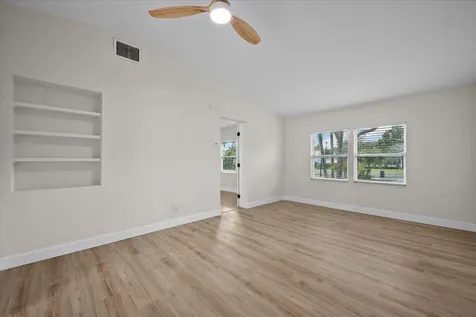 2585 Lorraine Court North Palm Beach FL 33403