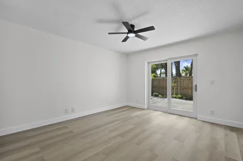 8632 Pluto Terrace West Palm Beach FL 33403