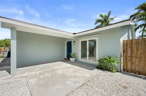 8632 Pluto Terrace West Palm Beach FL 33403