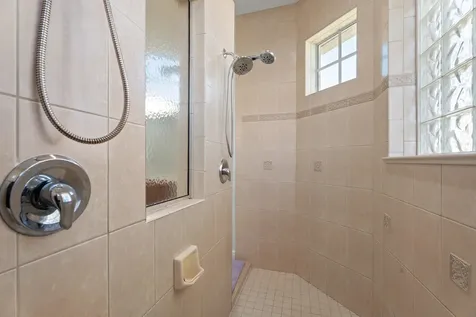 5806 Nw Rose Petal Court Port Saint Lucie FL 34986