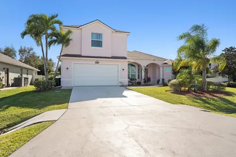 5806 Nw Rose Petal Court Port Saint Lucie FL 34986