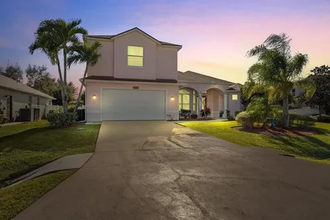 5806 Nw Rose Petal Court Port Saint Lucie FL 34986